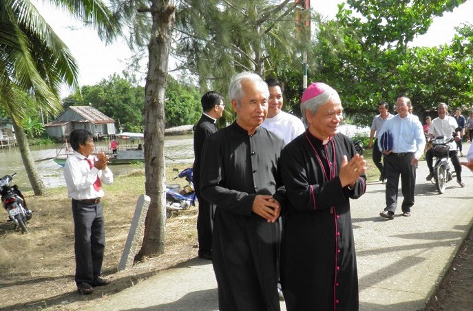 Vị Giám mục khiêm hạ